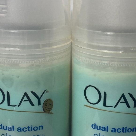 Olay Dual Action Cleanser Pore Scrub Daily Exfoliating 2 Bottles DISCONTINUED - Picture 2 of 13